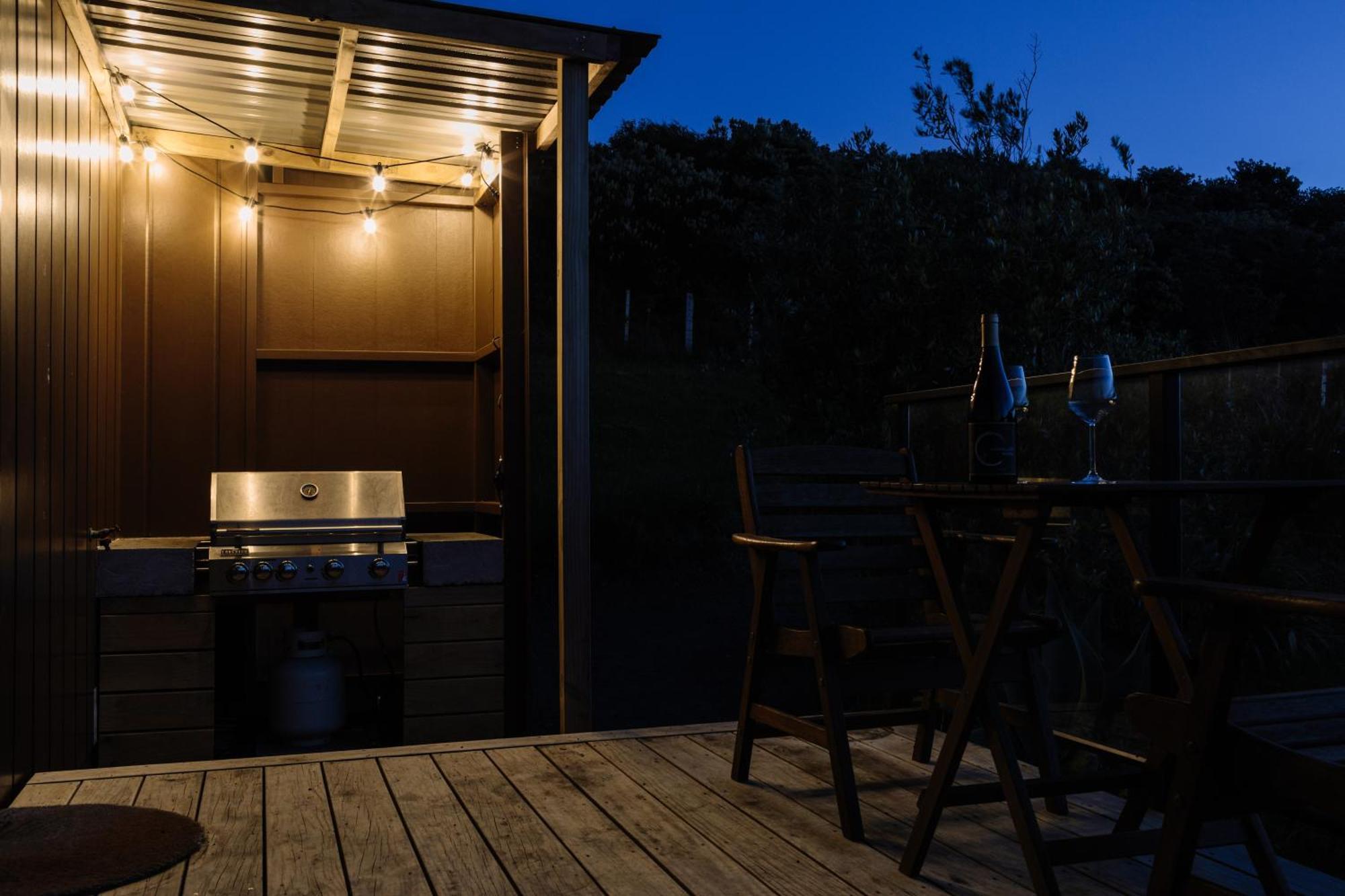 Barrique Studio With Sauna At Barrelled Wines 라글란 외부 사진