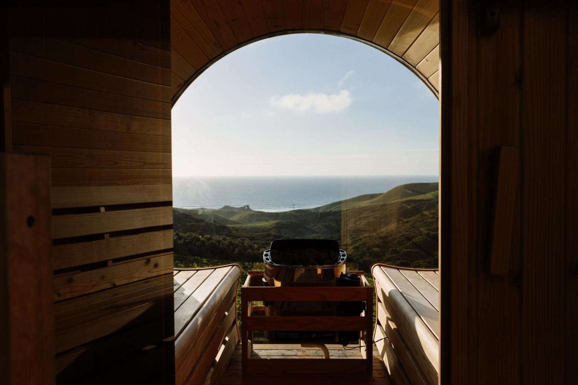 Barrique Studio With Sauna At Barrelled Wines 라글란 외부 사진