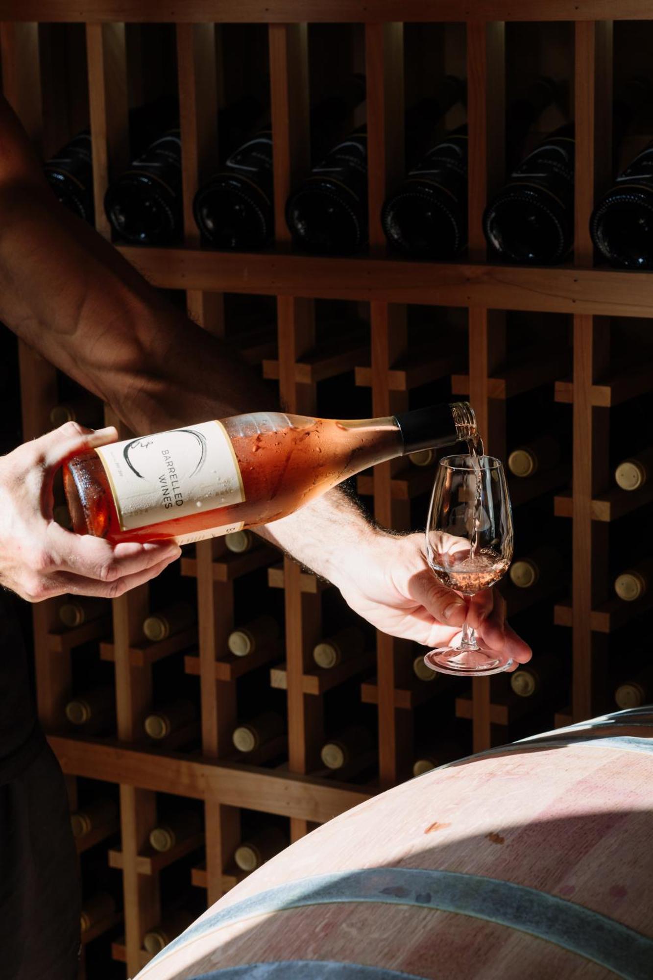 Barrique Studio With Sauna At Barrelled Wines 라글란 외부 사진