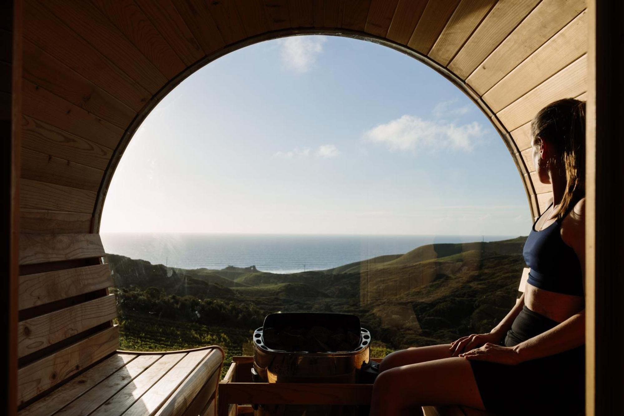 Barrique Studio With Sauna At Barrelled Wines 라글란 외부 사진